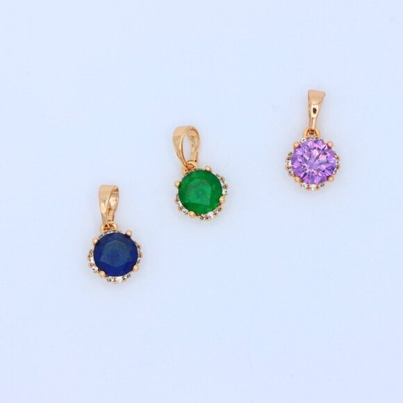 "Round Green Gemstone Pendant in Rose Gold – Elegant & Versatile, XPPT1325 - Picture 8 of 13